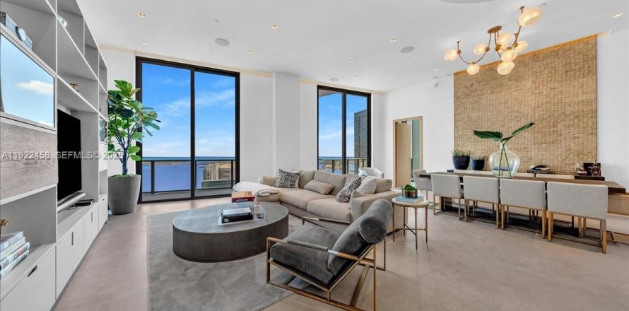 Condominio en Miami, Florida, 4 dormitorios № 1976459