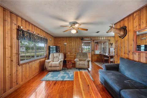 House in Plant City, Florida 2 bedrooms, 99.59 sq.m. № 2103921 - photo 10