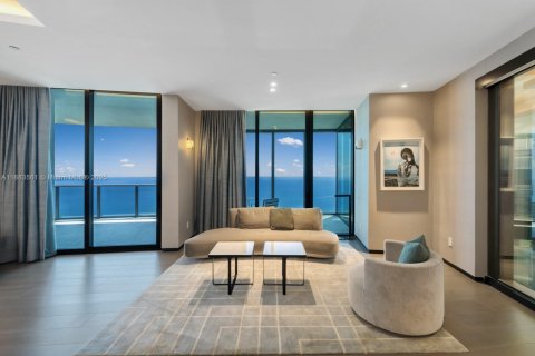 Condo in Sunny Isles Beach, Florida, 4 bedrooms № 2089094 - photo 12