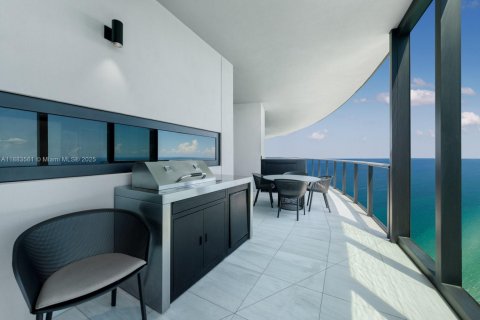 Condo in Sunny Isles Beach, Florida, 4 bedrooms № 2089094 - photo 27