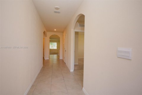 Купить виллу или дом в Киссимми, Флорида 4 спальни, 173.91м2, № 2057429 - фото 5