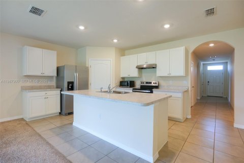 Купить виллу или дом в Киссимми, Флорида 4 спальни, 173.91м2, № 2057429 - фото 3