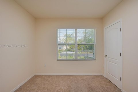 Купить виллу или дом в Киссимми, Флорида 4 спальни, 173.91м2, № 2057429 - фото 8