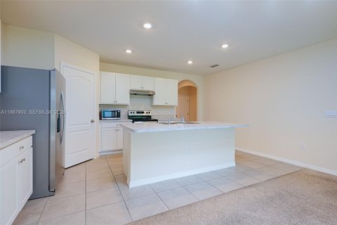 Купить виллу или дом в Киссимми, Флорида 4 спальни, 173.91м2, № 2057429 - фото 22