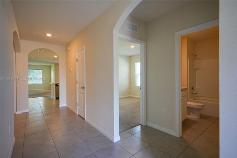 Купить виллу или дом в Киссимми, Флорида 4 спальни, 173.91м2, № 2057429 - фото 6