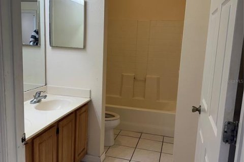 Apartamento en alquiler en Deltona, Florida, 3 dormitorios, 102.19 m2 № 1521350 - foto 4
