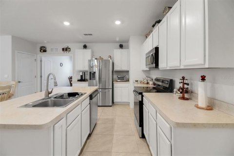 House in Leesburg, Florida 3 bedrooms, 152.82 sq.m. № 2232198 - photo 10