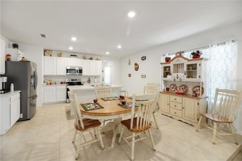 House in Leesburg, Florida 3 bedrooms, 152.82 sq.m. № 2232198 - photo 15