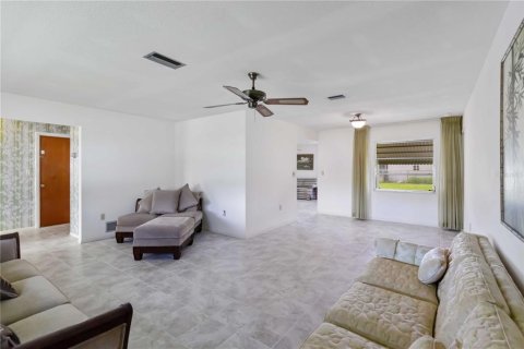House in Venice, Florida 2 bedrooms, 145.02 sq.m. № 1826762 - photo 7