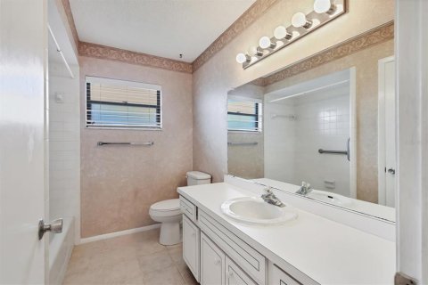 Купить виллу или дом в Брейдентон, Флорида 7 комнат, 169.64м2, № 1918604 - фото 21