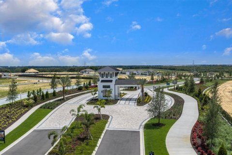 House in Winter Garden, Florida 3 bedrooms, 229.93 sq.m. № 2236032 - photo 14