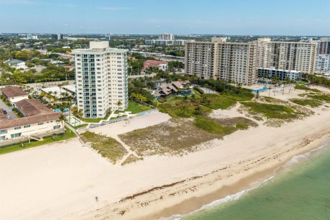 Condo in Lauderdale-by-the-Sea, Florida, 2 bedrooms  № 2190941 - photo 27