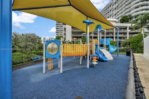 Copropriété à vendre à North Miami, Floride: 2 chambres, 148.92 m2 № 2300824 - photo 29