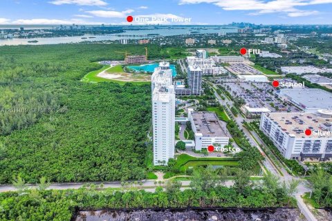 Copropriété à vendre à North Miami, Floride: 2 chambres, 148.92 m2 № 2300824 - photo 2