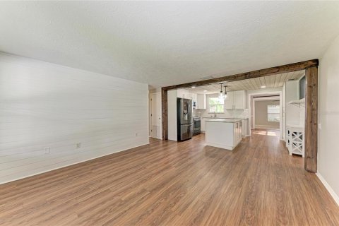 House in Sarasota, Florida 3 bedrooms, 107.77 sq.m. № 2229559 - photo 30