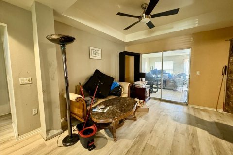 House in Venice, Florida 3 bedrooms, 149.94 sq.m. № 2238478 - photo 7