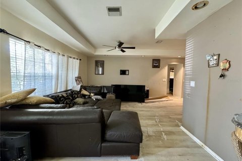 House in Venice, Florida 3 bedrooms, 149.94 sq.m. № 2238478 - photo 8