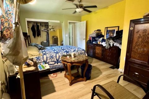 House in Venice, Florida 3 bedrooms, 149.94 sq.m. № 2238478 - photo 13