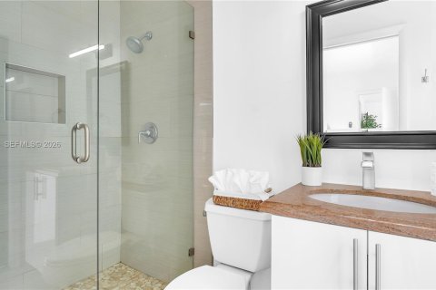 House in Pompano Beach, Florida 3 bedrooms, 136.57 sq.m. № 2044033 - photo 20