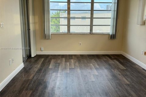 Condominio en venta en Miami, Florida, 2 dormitorios, 155.52 m2 № 1330712 - foto 10