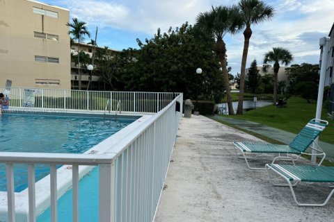 Condominio en venta en Miami, Florida, 2 dormitorios, 155.52 m2 № 1330712 - foto 15