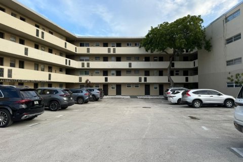 Condominio en venta en Miami, Florida, 2 dormitorios, 155.52 m2 № 1330712 - foto 24