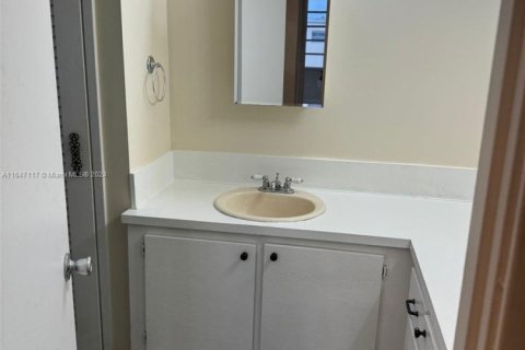 Condominio en venta en Miami, Florida, 2 dormitorios, 155.52 m2 № 1330712 - foto 18