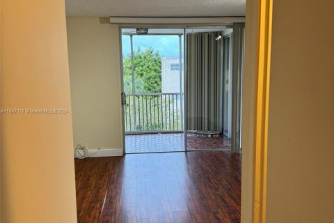 Condominio en venta en Miami, Florida, 2 dormitorios, 155.52 m2 № 1330712 - foto 6