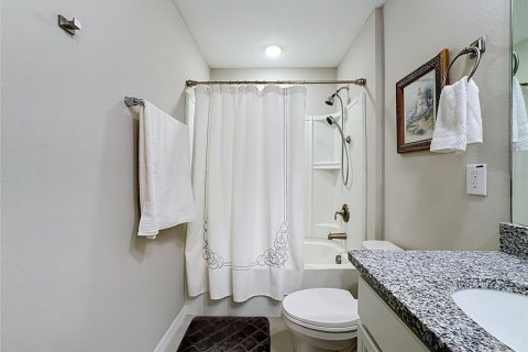 House in Wimauma, Florida 4 bedrooms, 237.27 sq.m. № 2394044 - photo 26
