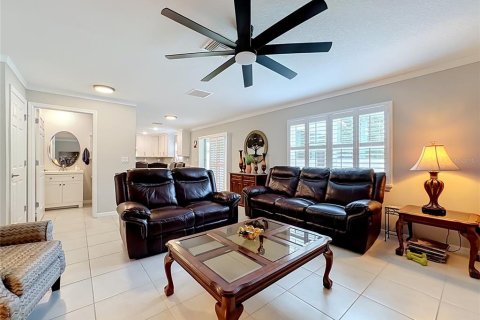 House in Wimauma, Florida 4 bedrooms, 237.27 sq.m. № 2394044 - photo 12