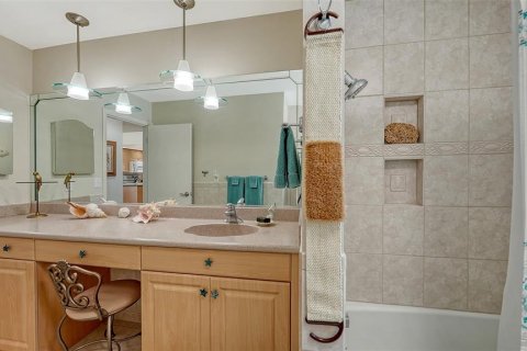 House in Bradenton, Florida 2 bedrooms, 144.37 sq.m. № 1869465 - photo 22