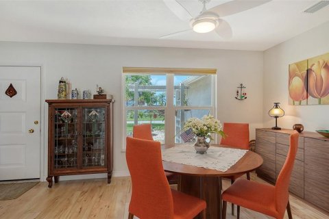 House in Bradenton, Florida 2 bedrooms, 144.37 sq.m. № 1869465 - photo 14