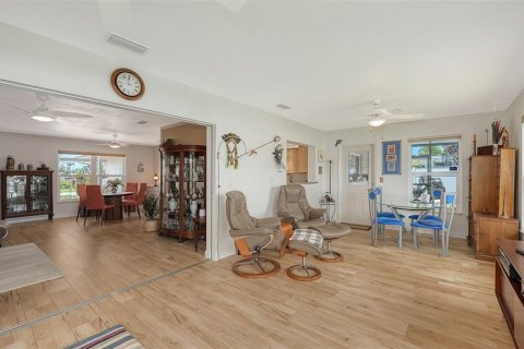 House in Bradenton, Florida 2 bedrooms, 144.37 sq.m. № 1869465 - photo 11