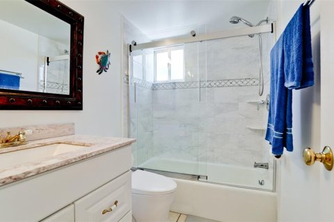 Condominio en alquiler en Holmes Beach, Florida, 2 dormitorios, 108.6 m2 № 1609755 - foto 27