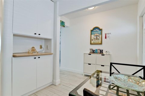 Condominio en alquiler en Holmes Beach, Florida, 2 dormitorios, 108.6 m2 № 1609755 - foto 16