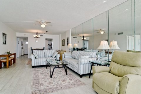 Condominio en alquiler en Holmes Beach, Florida, 2 dormitorios, 108.6 m2 № 1609755 - foto 10
