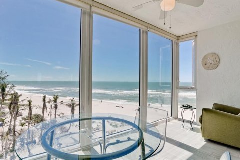 Condominio en alquiler en Holmes Beach, Florida, 2 dormitorios, 108.6 m2 № 1609755 - foto 3