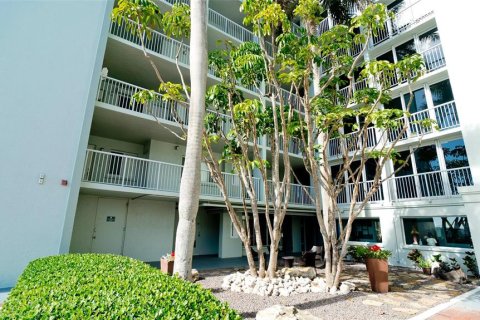 Condominio en alquiler en Holmes Beach, Florida, 2 dormitorios, 108.6 m2 № 1609755 - foto 30