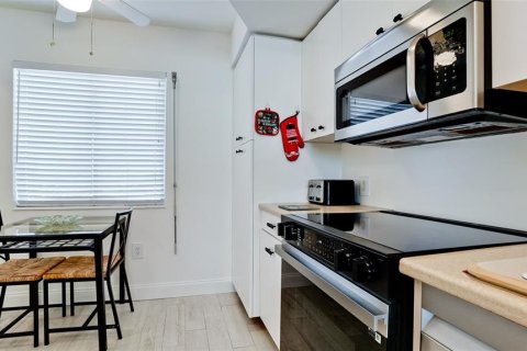 Condominio en alquiler en Holmes Beach, Florida, 2 dormitorios, 108.6 m2 № 1609755 - foto 14