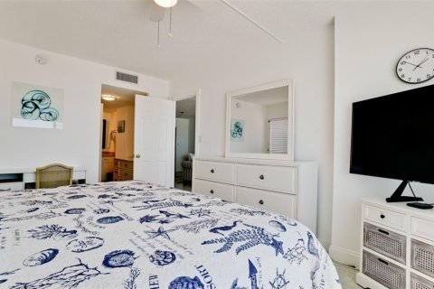 Condominio en alquiler en Holmes Beach, Florida, 2 dormitorios, 108.6 m2 № 1609755 - foto 19