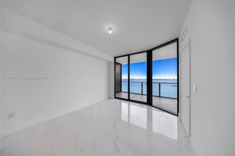 Copropriété à vendre à Miami, Floride: 2 chambres, 143.53 m2 № 1858645 - photo 23
