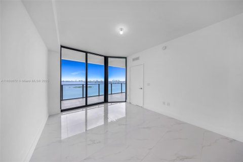 Condominio en venta en Miami, Florida, 2 dormitorios, 143.53 m2 № 1858645 - foto 20