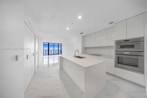 Condominio en venta en Miami, Florida, 2 dormitorios, 143.53 m2 № 1858645 - foto 12