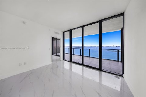 Condominio en venta en Miami, Florida, 2 dormitorios, 143.53 m2 № 1858645 - foto 1