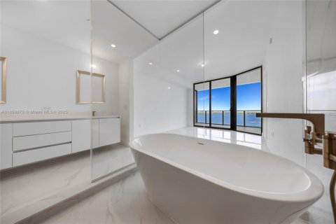 Condominio en venta en Miami, Florida, 2 dormitorios, 143.53 m2 № 1858645 - foto 29