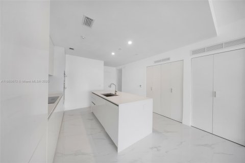 Copropriété à vendre à Miami, Floride: 2 chambres, 143.53 m2 № 1858645 - photo 14