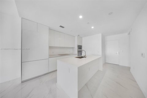 Condominio en venta en Miami, Florida, 2 dormitorios, 143.53 m2 № 1858645 - foto 13