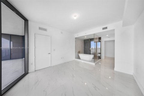 Copropriété à vendre à Miami, Floride: 2 chambres, 143.53 m2 № 1858645 - photo 25