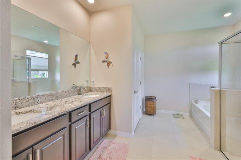 House in Palmetto, Florida 4 bedrooms, 191.1 sq.m. № 1876586 - photo 21