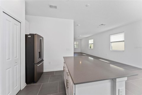Adosado en venta en Kissimmee, Florida, 3 dormitorios, 171.68 m2 № 1680639 - foto 7